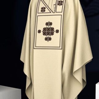 African Elegance: Agbada clean cut masterpiece for African groom