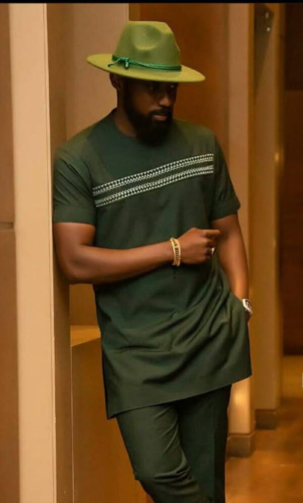 confident and eye-catching Senator wear
