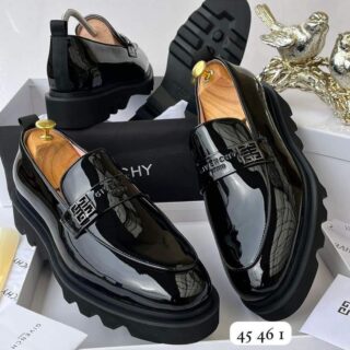 Stylish Black Leather bro shoes for stylish outfits