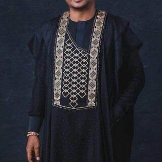 Elevate your groom style with our African classic Agbada outfit
